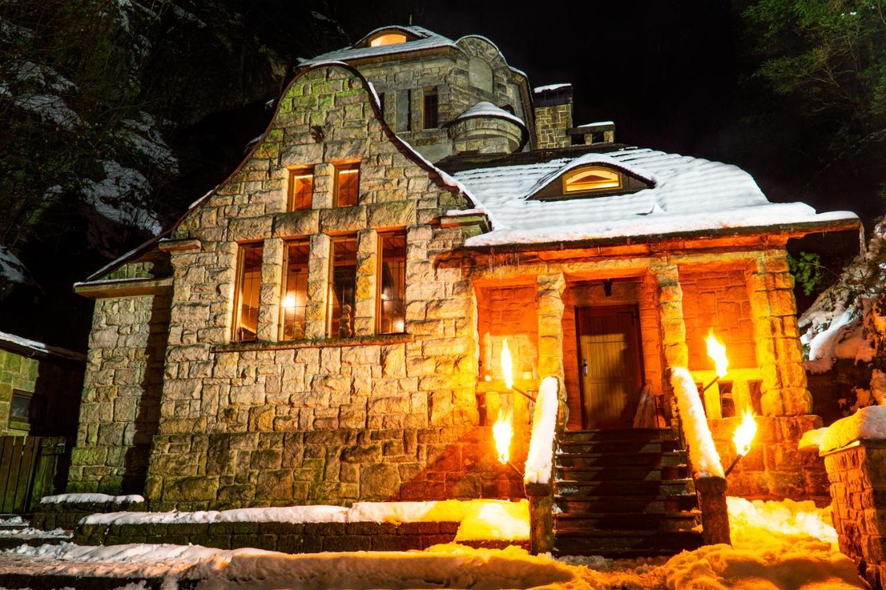 Hotel Stara Plynarna à Hřensko Extérieur photo