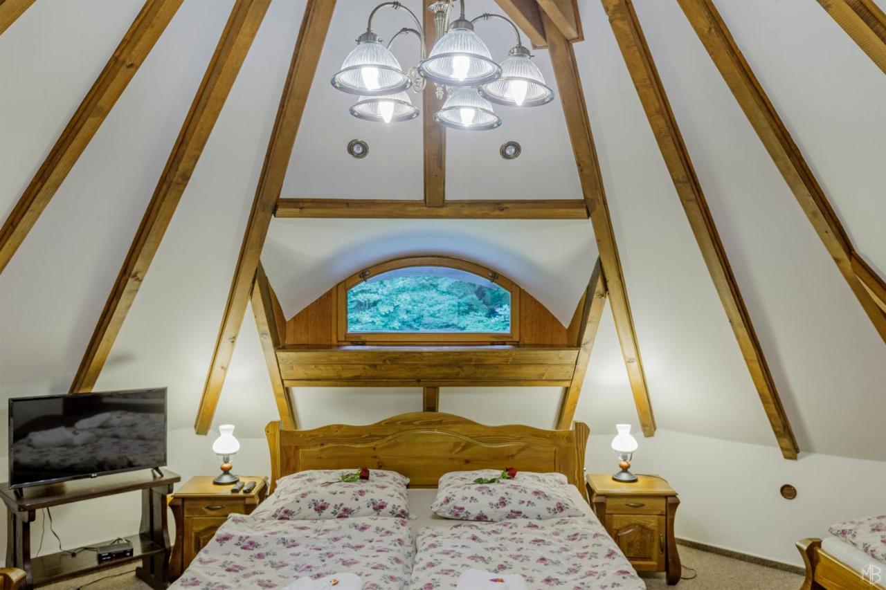 Hotel Stara Plynarna à Hřensko Extérieur photo