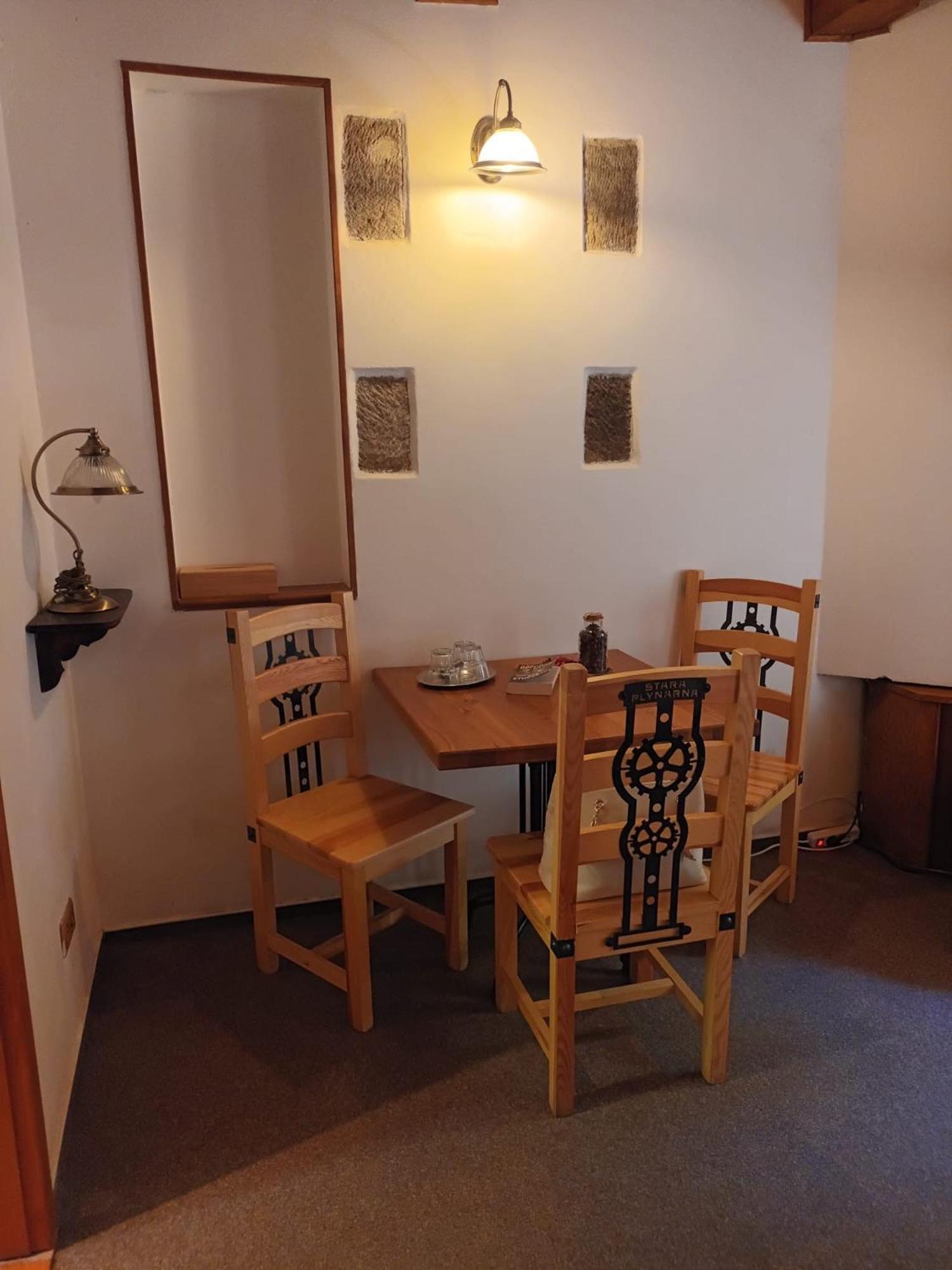 Hotel Stara Plynarna à Hřensko Extérieur photo